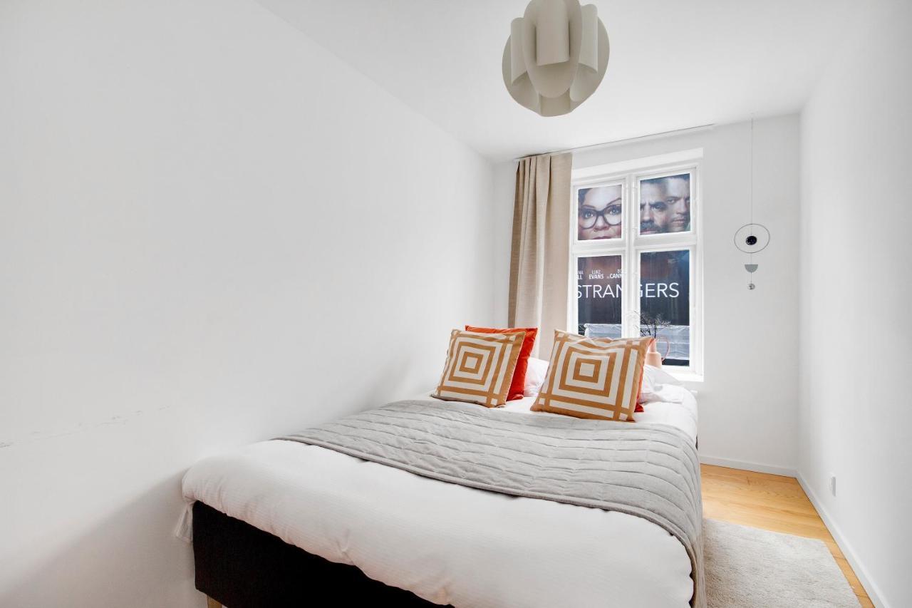 Sanders Regent - Chic Three-Bedroom Apartment Near Central Square โคเปนเฮเกน ภายนอก รูปภาพ