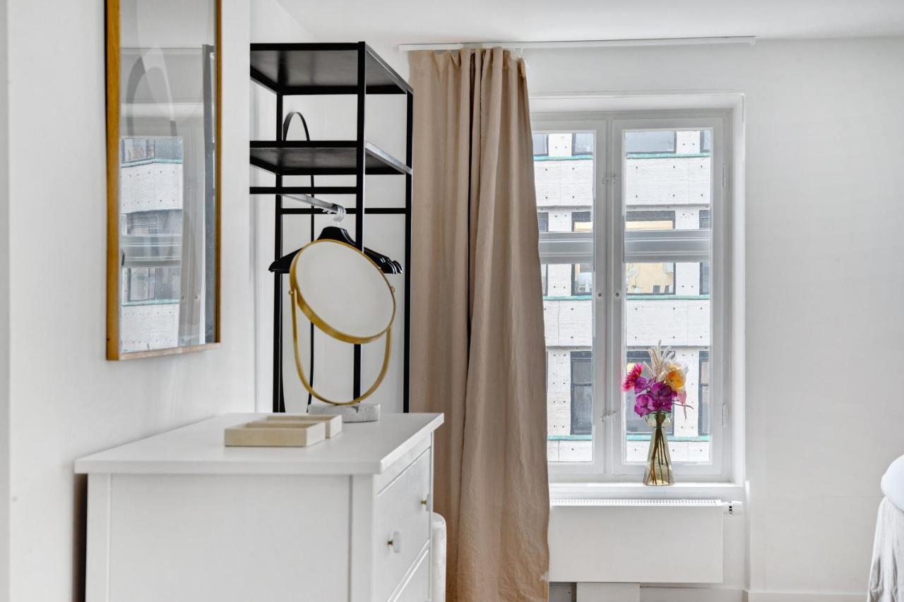 Sanders Regent - Chic Three-Bedroom Apartment Near Central Square โคเปนเฮเกน ภายนอก รูปภาพ