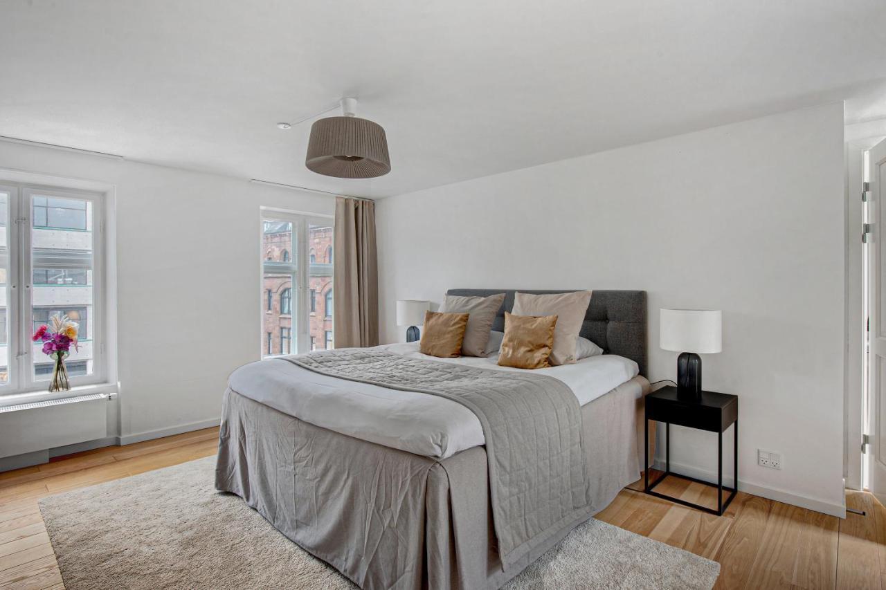 Sanders Regent - Chic Three-Bedroom Apartment Near Central Square โคเปนเฮเกน ภายนอก รูปภาพ