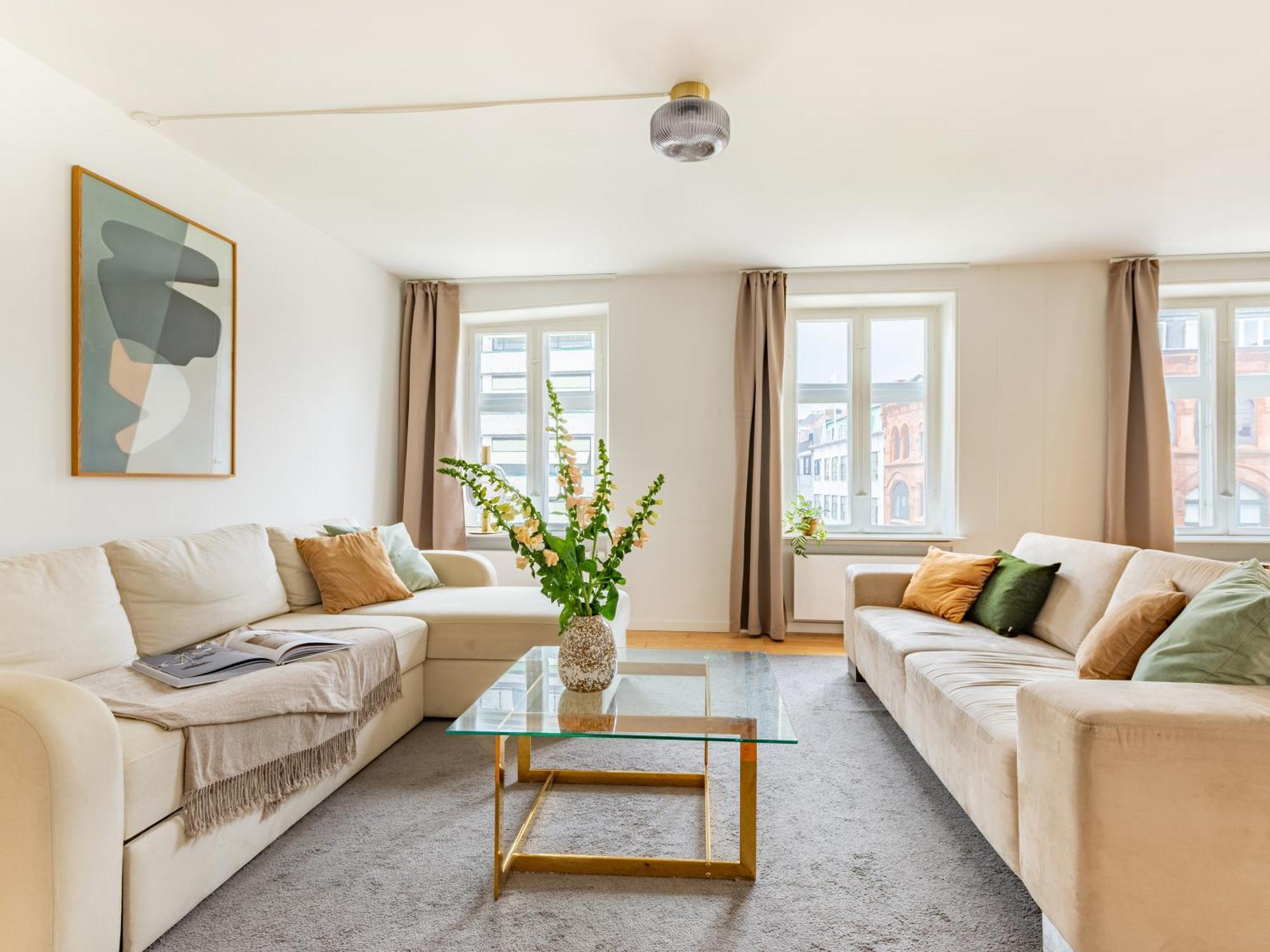 Sanders Regent - Chic Three-Bedroom Apartment Near Central Square โคเปนเฮเกน ภายนอก รูปภาพ